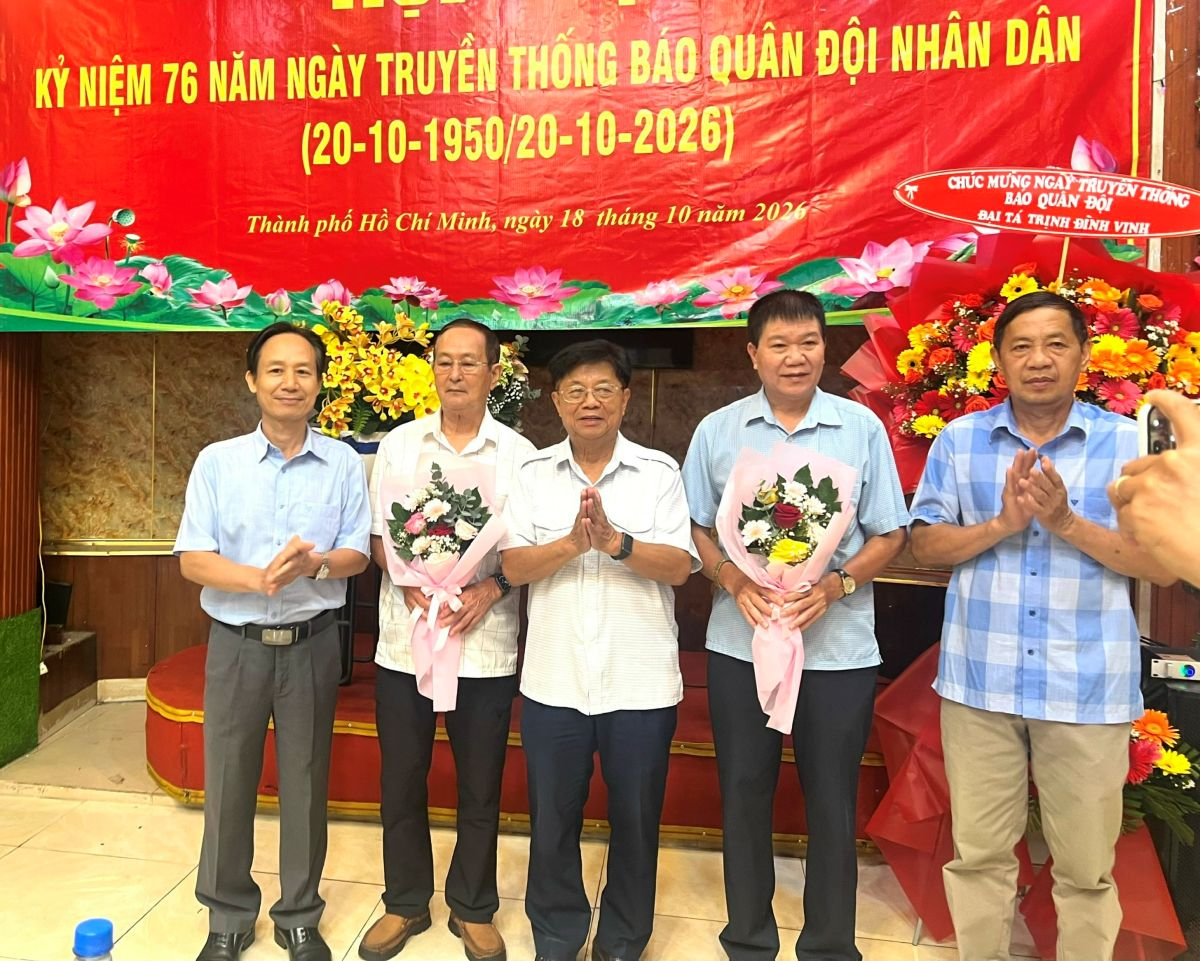 Họp mặt kỷ niệm 76 năm Ngày truyền thống Báo Quân đội nhân dân khu vực phía Nam